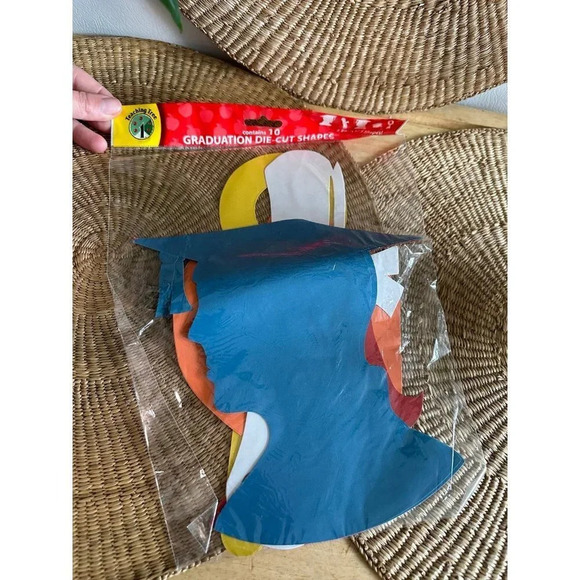 10 Graduation Die Cut Shapes - Picture 1 of 5